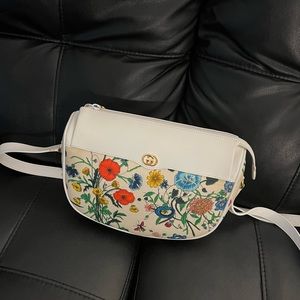 Vintage Gucci Floral Crossbody